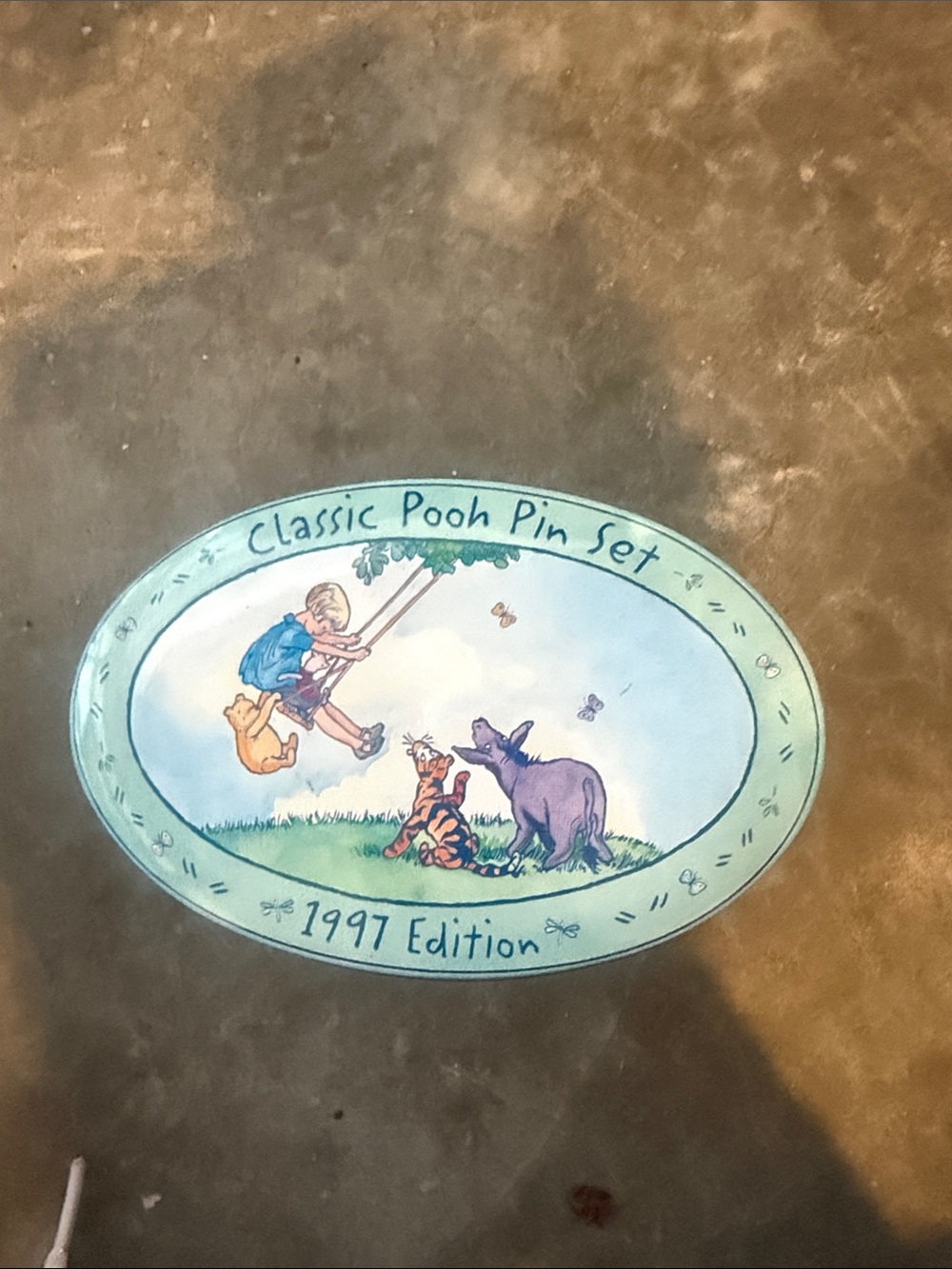 Classic Pooh Wall Plaque - 1997 Edition - Light Green